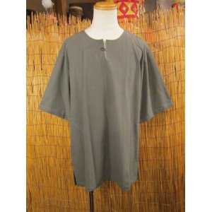 画像: 一つボタン＊コットン素材＊ハーフスリーブ＊プルオーバー＊３ＸＬ 